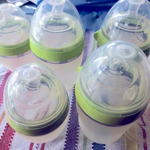 5 comotomo bottles gently used.